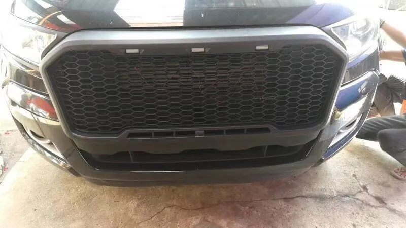 Автомобильные гонки собственный дизайн модифицированные решетки радиатора со