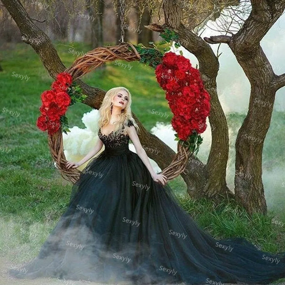

Vintage Black Gothic Wedding Dress Ball Gown Forset Country Wedding Dresses A Line Tulle Lace Country Bride Robe De Mariée