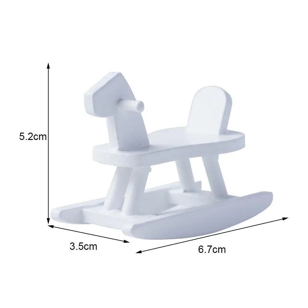 

1Pc 1/12 Scale Dollhouse Wooden Mini Trojan Horse Miniature Cute Decorations Dollhouse Mini Accessories 5*3.5*6.7CM
