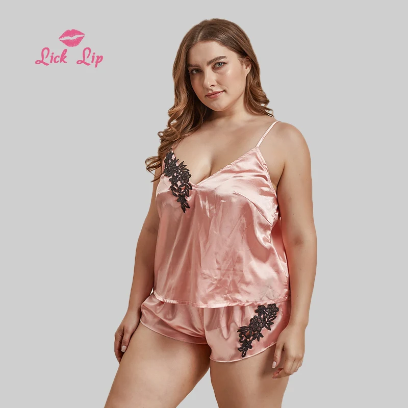 Женская кружевная ночная сорочка с цветочным узором | одежда