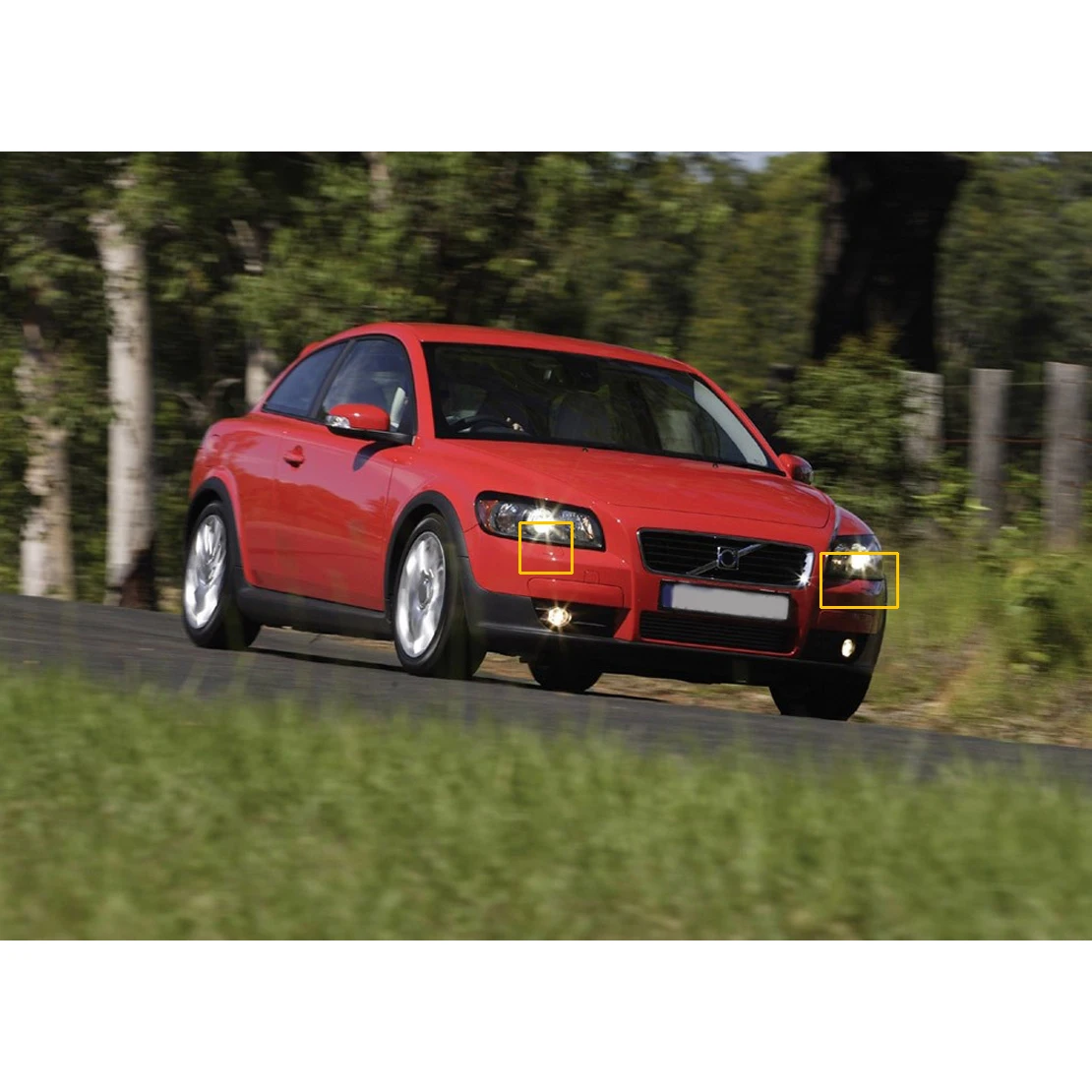 

1 Pair Left & Right Car Front Bumper Headlight Washer Cover Cap 39876478 39876479 Fit for Volvo C30 2008 2009 2010