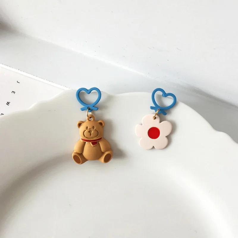 

Original Design Cute Bear Asymmetrical Earrings for Women Korean Fashion Luxury Simple and Beautiful Girl Love Flower Earrings
