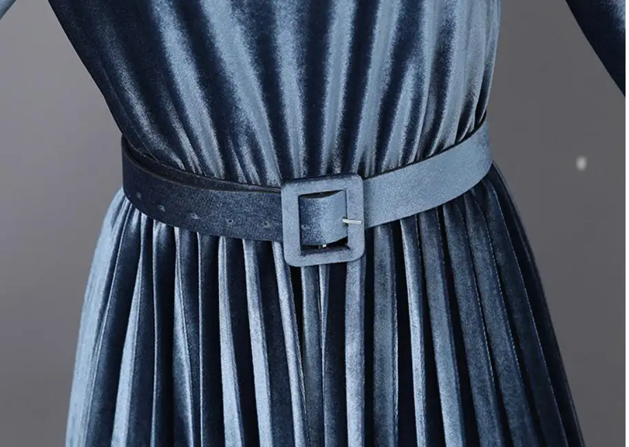 

2020 spring and autumn Summer with New style fashion women Long sleeve round collar Velvet dress