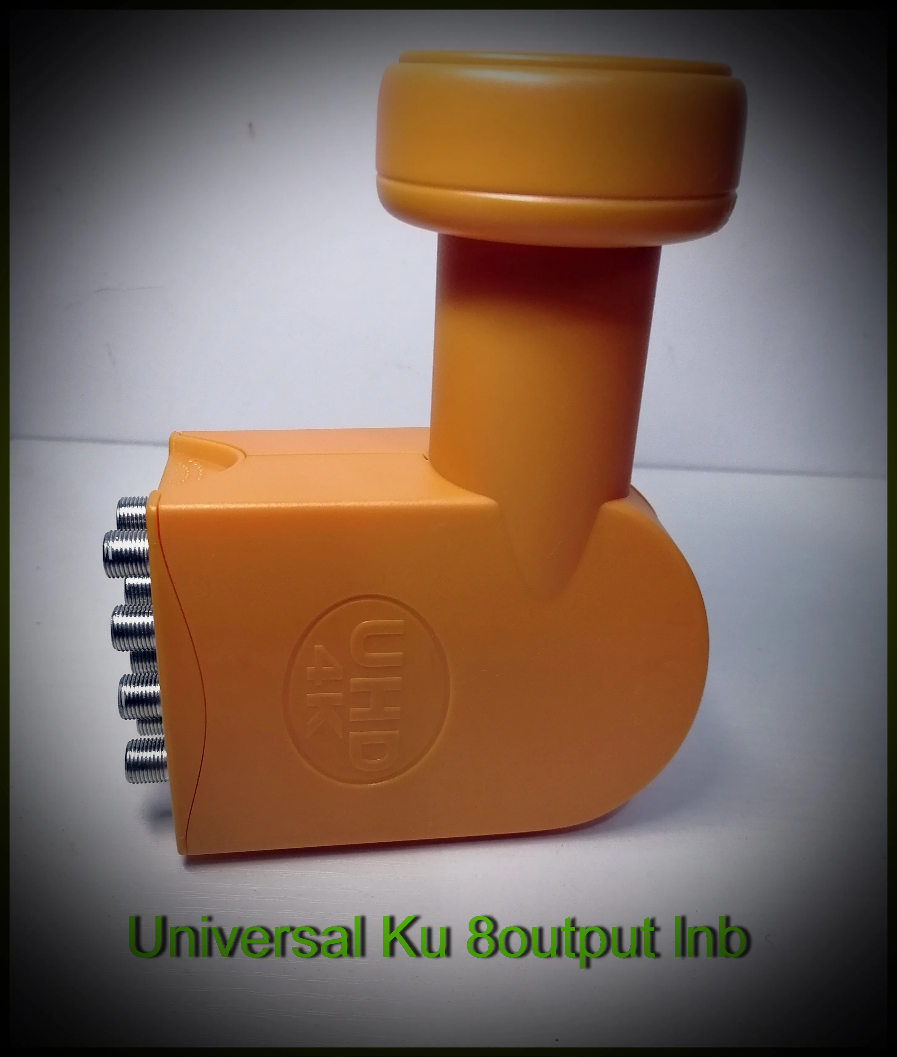 Универсальное устройство для спутниковой передачи с высоким коэффициентом