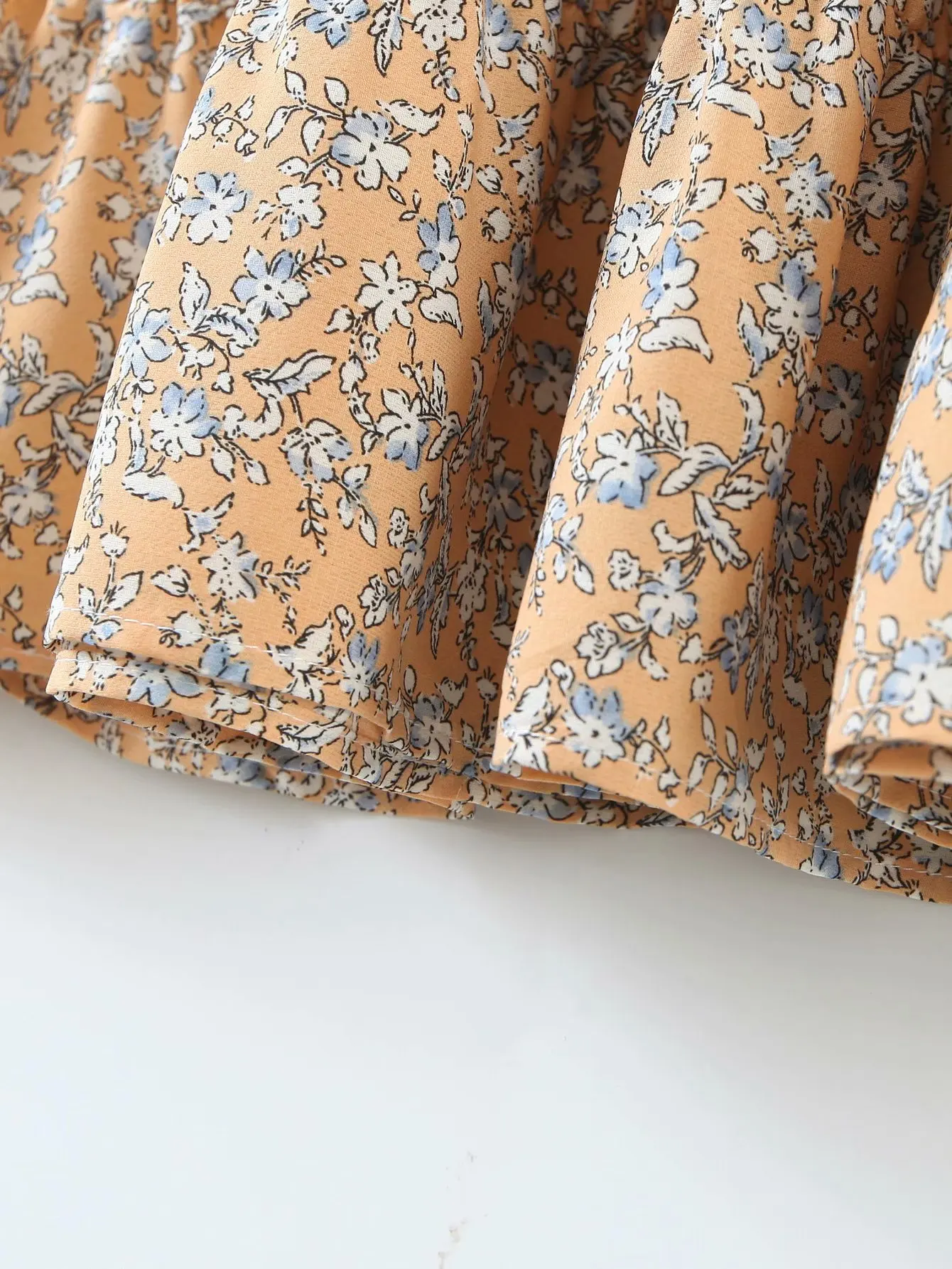 

Women Round Neck Short Sleeve Floral Dress Fashion Vintage Loose Ruffle Stitching Chic Female Mini Dresses