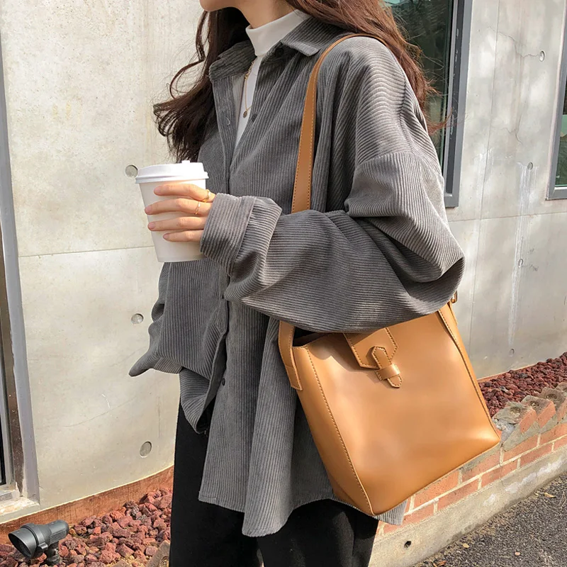 

2020 New Women Winter Corduroy Vintage Coats Single Breasted Female Blouse Long Sleeve Solid Outwear Autumn Loose Ladies Jackets