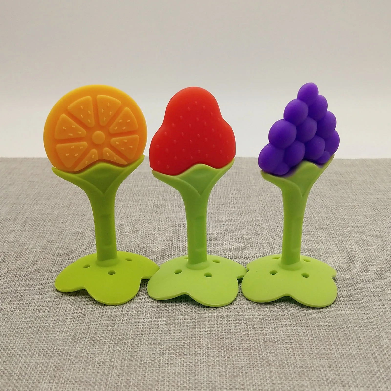

Baby Teething Toys BPA Free Soft Silicone Baby Fruit Teethers Toys Baby Training Massaging Textured Teether Molar Teeth Soother