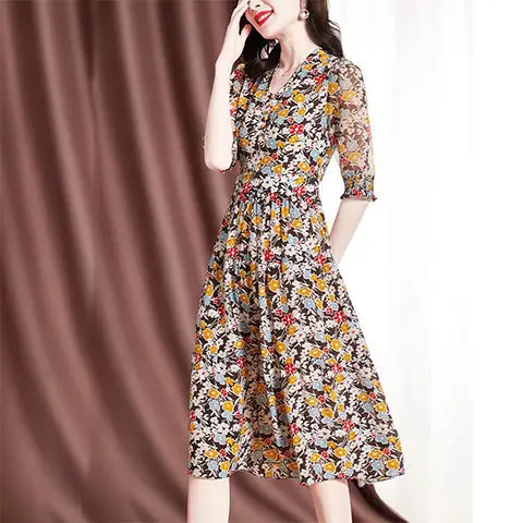 

2021 new light mother dress middle-aged female 40-year-old foreign temperament over-the-knee short-sleeved skirt
