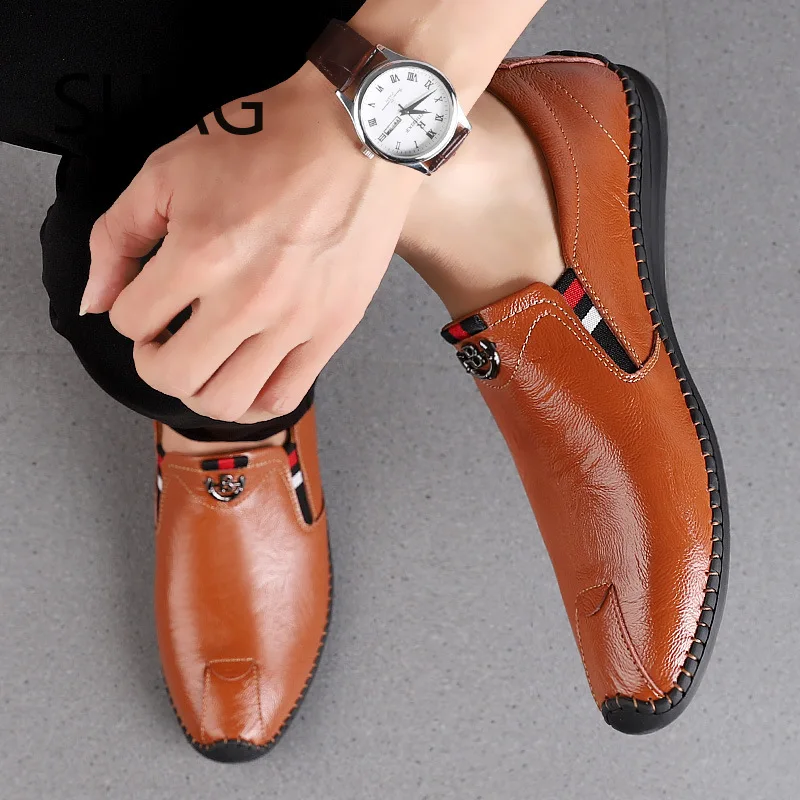 

Brand Casual Leather Shoes Men Sneakers Slip on Loafers Men Flats Soft Leather Men Shoes Hot Sale Zapatillas Hombre Plus Size