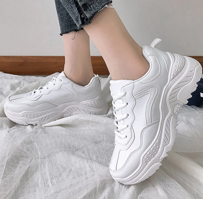 Женские кроссовки модные белые на платформе женская брендовая массивная