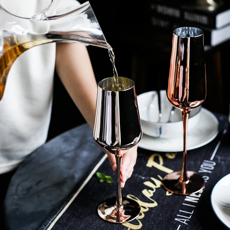 Роскошный винный шкаф Стекло покрытие с ионным напылением из розового золота без