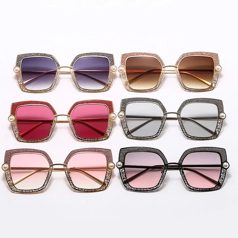 

New Fashion Pearl Hollow Sunglasses Women Colorful Craft Ladies Trendy Luxury Sun Glasses Personalized Vintage Eyewear UV400