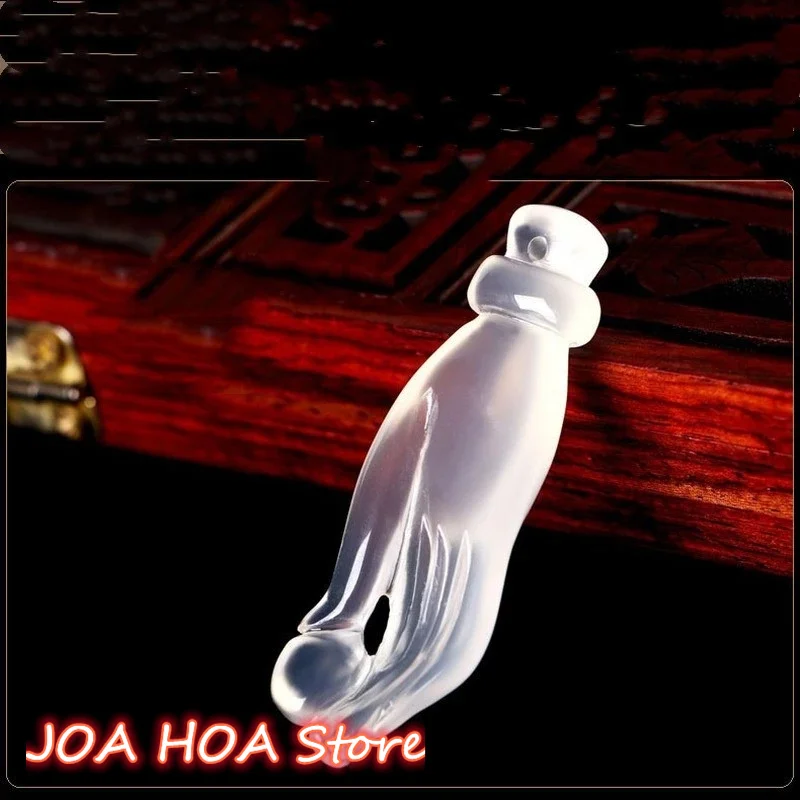 

Ice Kind Chalcedony Guanyin Hand Three-Dimensional Carved Buddha Palm Pearl Jade Pendant White Agate Necklace