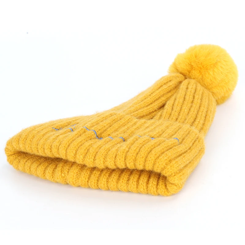 2019 детская одежда из новой зимней помпон с вышивкой вязаная шапочка для