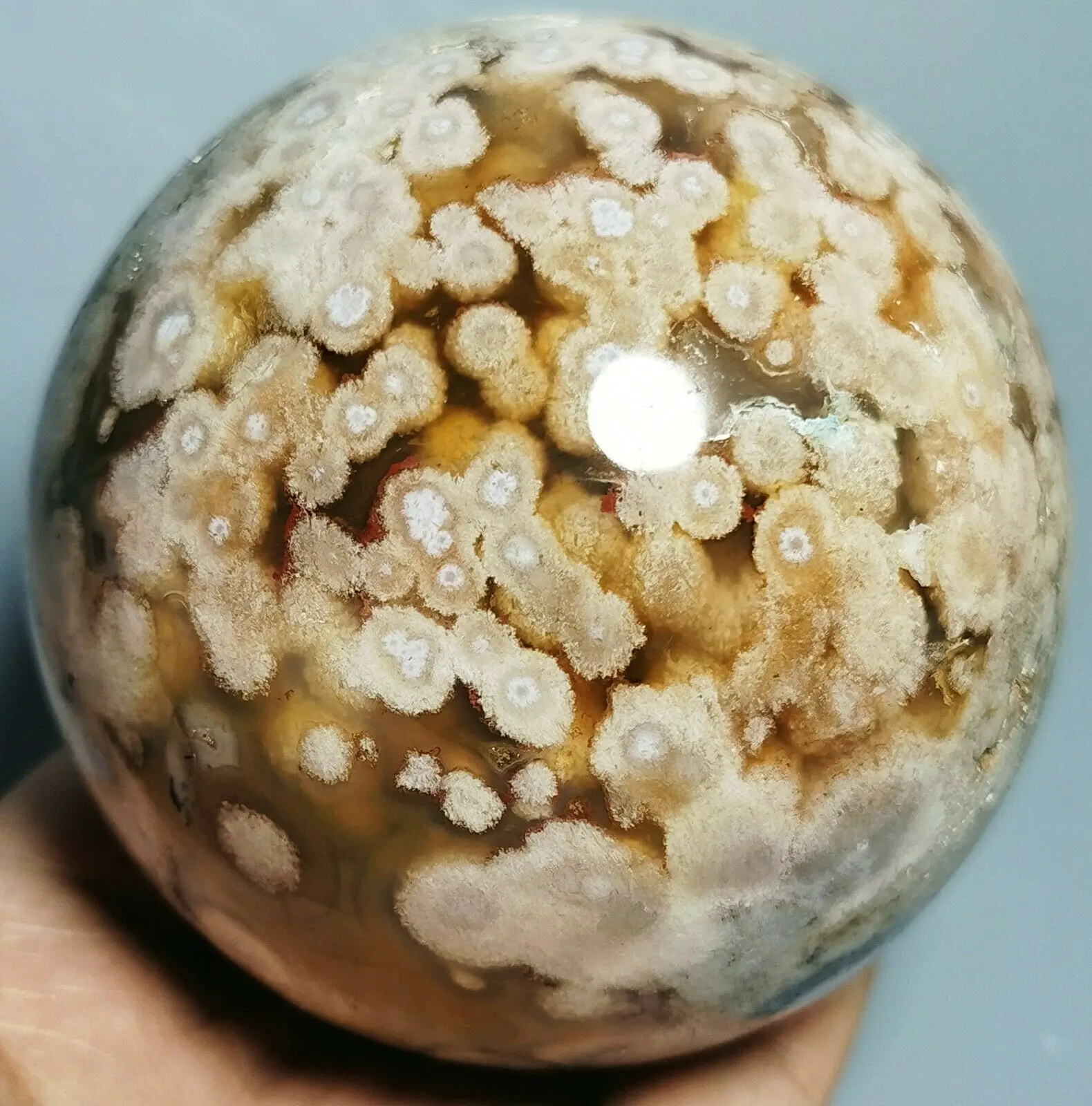 

Natural cherry agate crystal ball hole agate spherical stone, ore reiki treatment healing home decoration