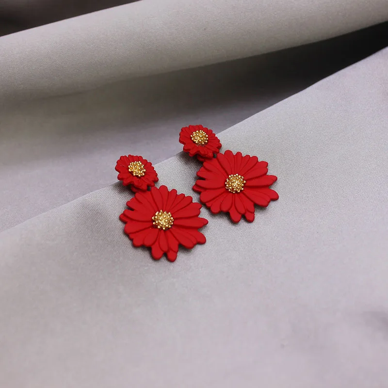 Женские серьги-гвоздики с цветком Маргаритки | Украшения и аксессуары