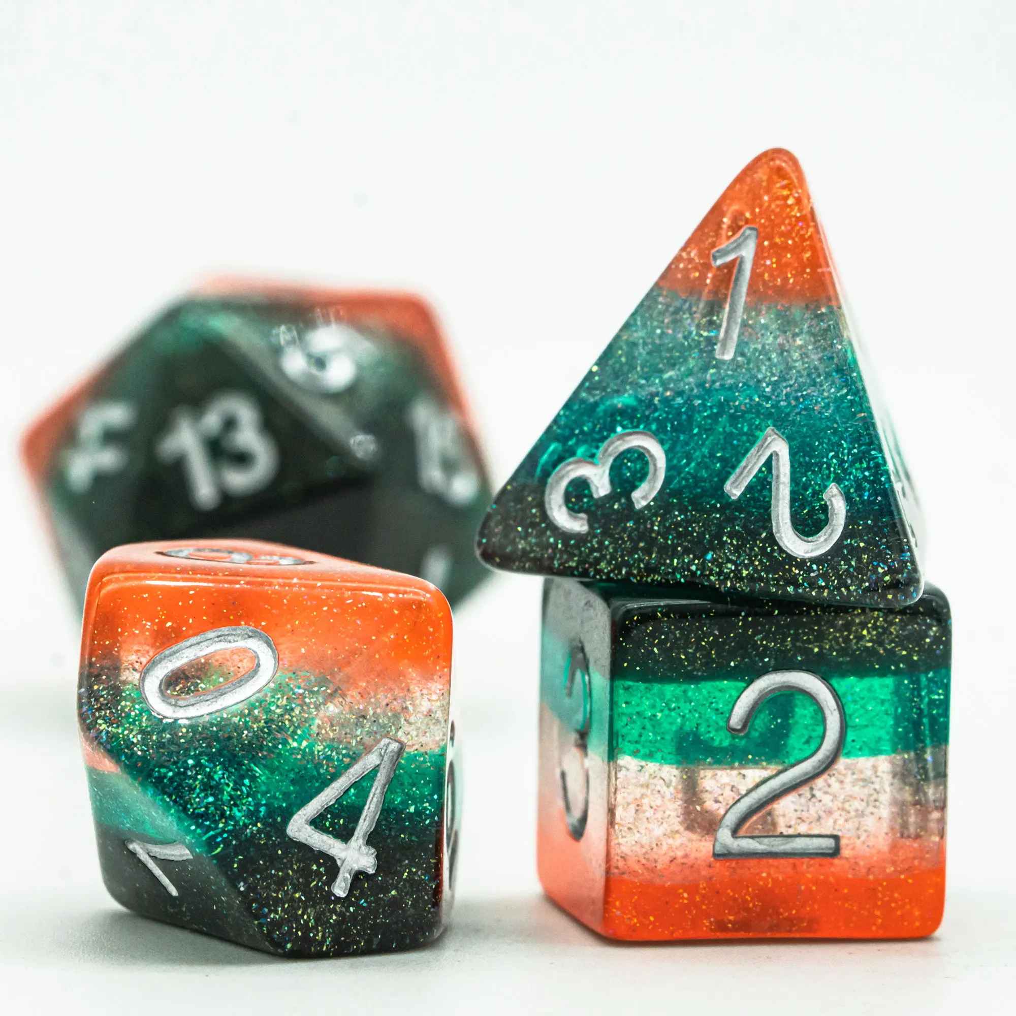 7 шт./компл. фотоблестящие трехслойные игральные кости D &amp D4 D6 D8 D10 % D12 D20 набор