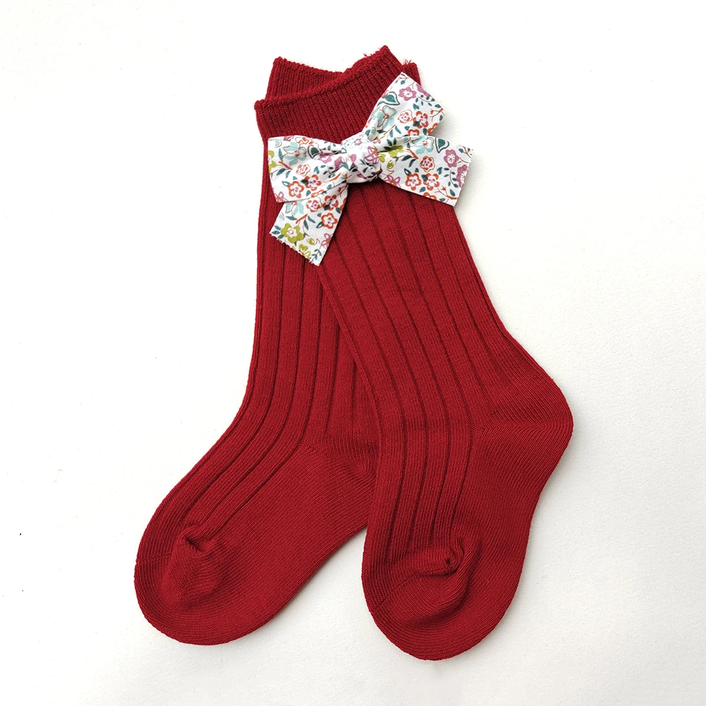 Новинка носки для маленьких девочек до колен с цветочным бантом мягкие хлопковые