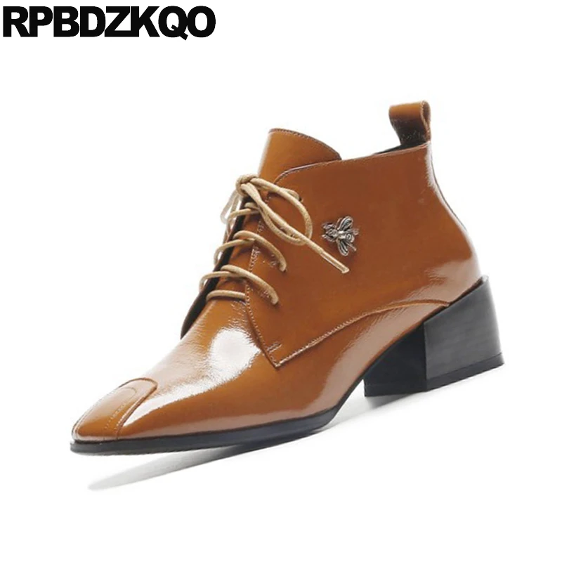 Ботинки на шнуровке с квадратным носком коричневые дизайнерские полусапожки