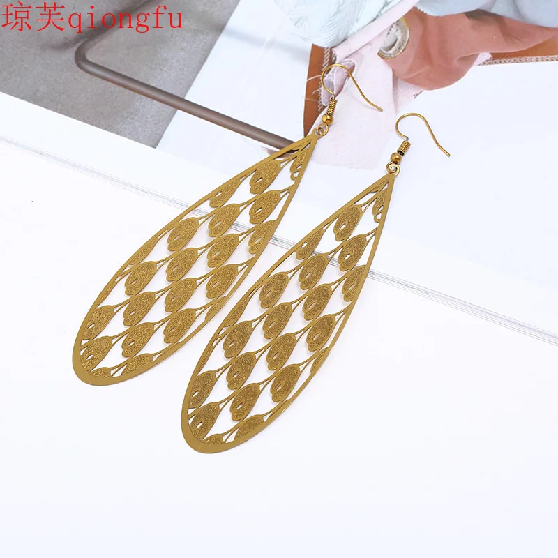 

Korea Fashion 2021 New European and American Water Drop Hollow Earrings Long Stainless Steel Leaf Earrings ear weights