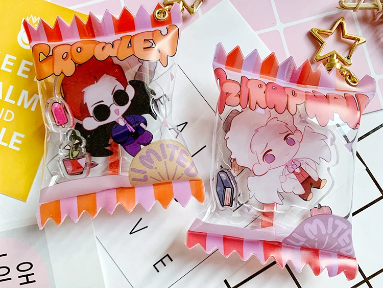 

Сексуальная Статуэтка по имени Тарья, которая является загадочным персонажем примет Конфеты Сумочка с местом для хранения Брелок фигурка к...