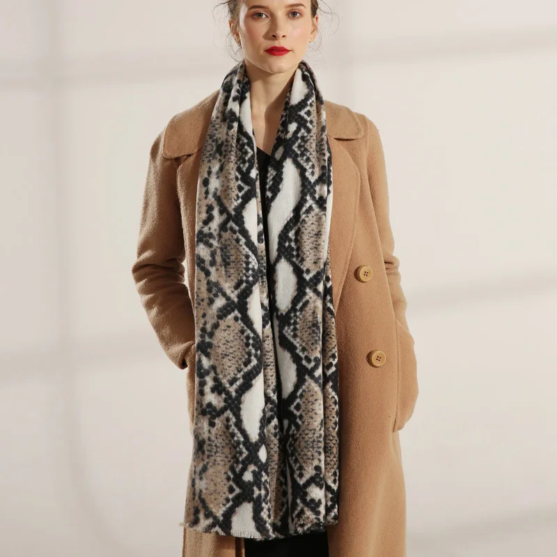 Высшее качество кашемировый женский шарф со змеиным принтом зимняя теплая