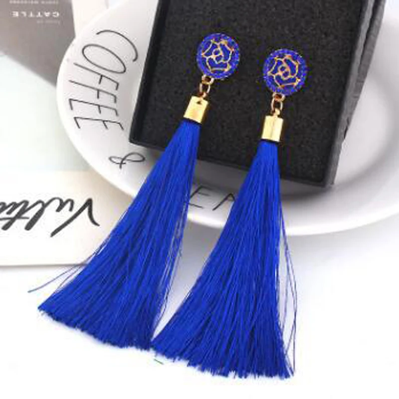 Женские богемные длинные серьги с кисточками черные красные висячие из шелковой