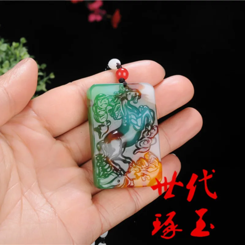 Ожерелье из бисера с подвеской в виде лошади нефрита | Украшения и аксессуары