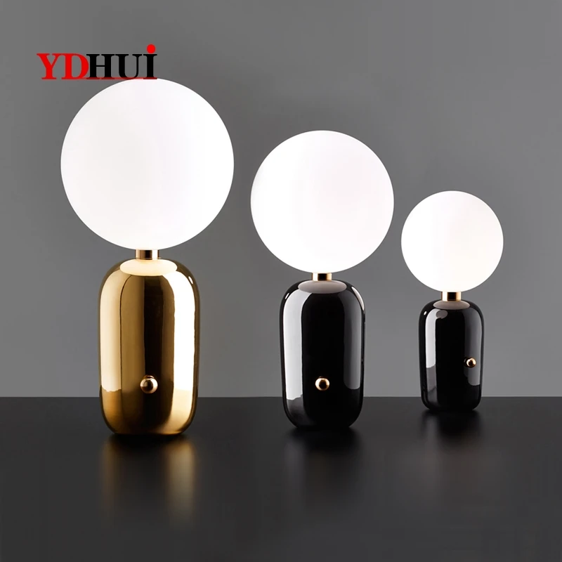 Скандинавские современные стеклянные сферические настольные лампы черного