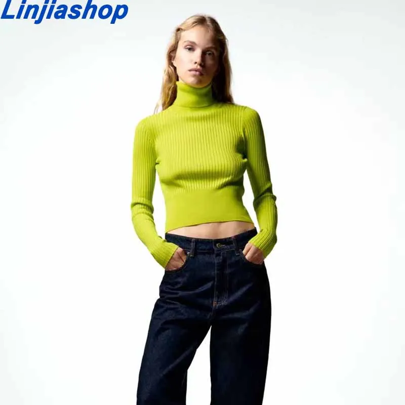 

Женский трикотажный кроп-топ с длинным рукавом и высоким воротником