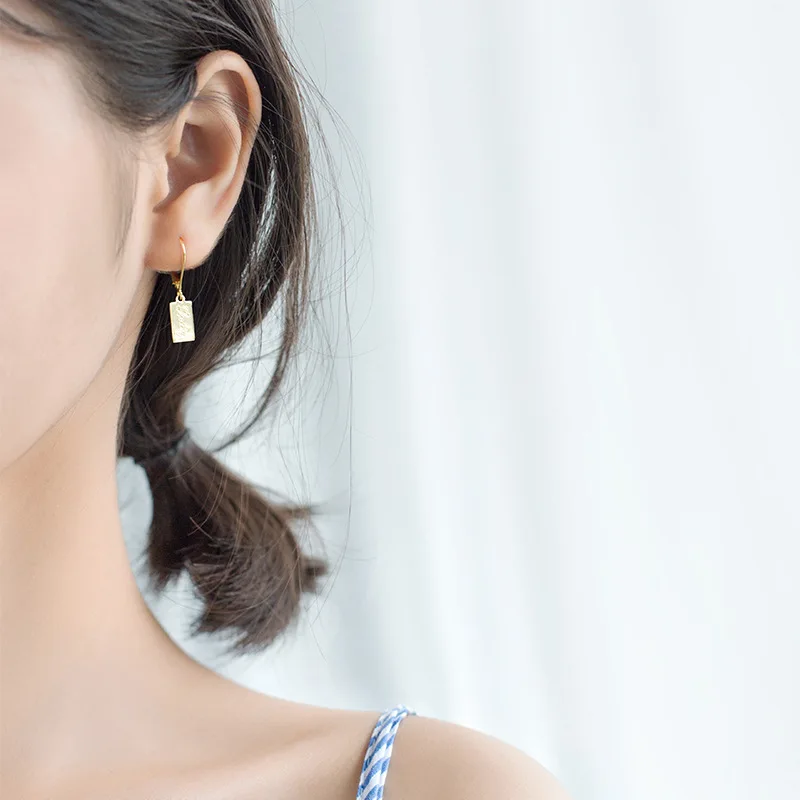 Женские серьги гвоздики из серебра 100% пробы с надписью на удачу|Серьги-гвоздики| |