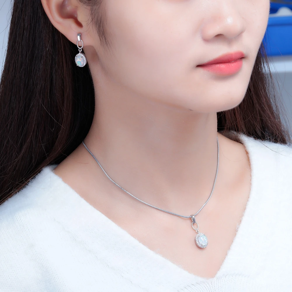 Длинные серьги CiNily с белым огненным опалом посеребренные заполненные гвоздики