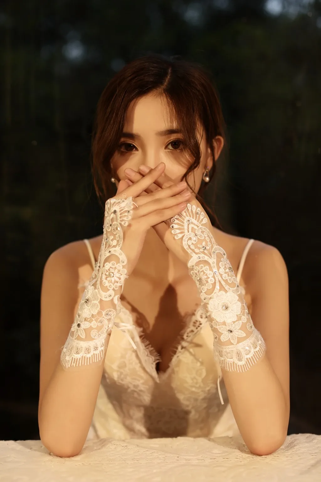 Длинные кружевные свадебные перчатки для женщин вечерние банкетные невесты 2019