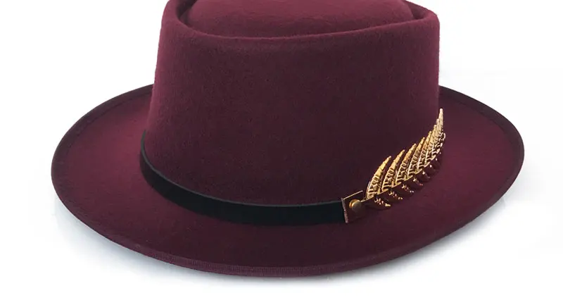 YY золотой пояс с перьями Fedora шляпа для мужчин плоский Топ шляпы Трилби для женщин свиной пирог джаз шляпа Классическая церковная Кепка FD19040