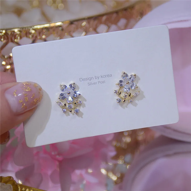 

Luxury 14K Real Gold S925 Silver Needle Delicate Leaf Flower Stud Earrings for Women Cubic Zircon ZC Earrings