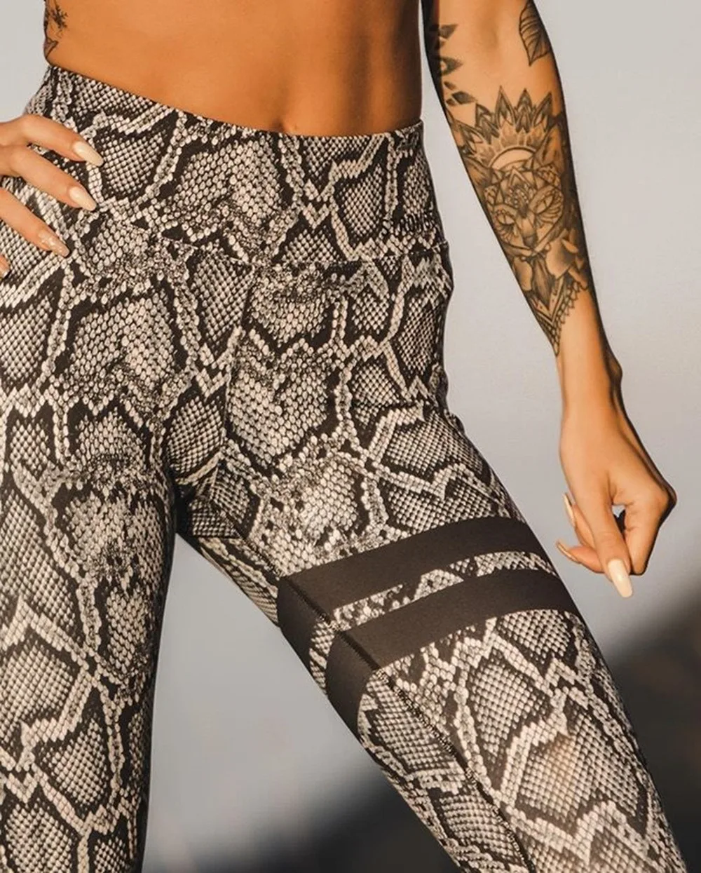 

Quick-dry Leggings Yoga Suit European BumpColor Stitching Snake Print Vest Tide Outfits Two Piece Set Spandex Casual Sleeveless