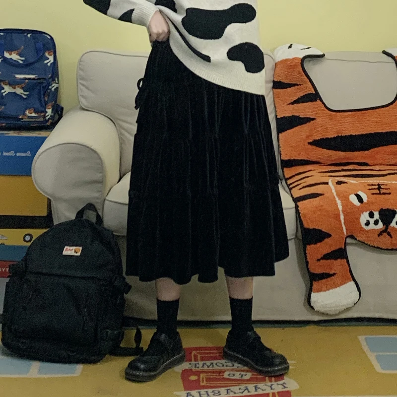 

Long Velvet Mid-length Skirt Female 2021 Spring High Waist Cake Skirt Black High-quality Fashion Knee-length Skirt A-line Skirt