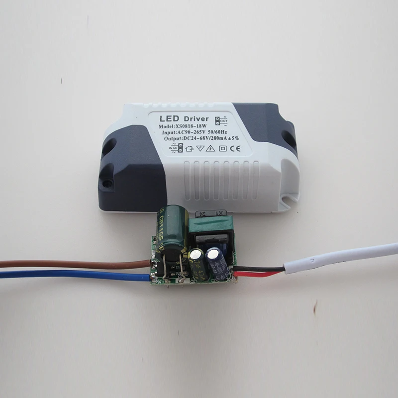 

LED Driver Ceilling Light LampTransformer Power Supply Driver Input Voltage 90-265V Overheating Protection Lighting Accessories