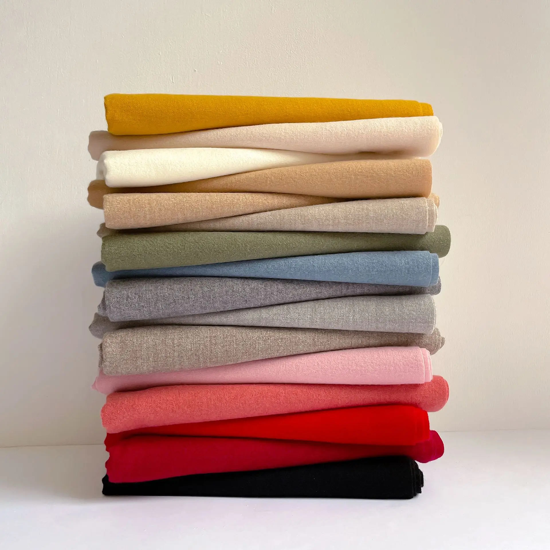 

New Thick Shawl Classic Gradient Color Long Scarf Women Winter Tassel Fashion Casual Warm Pashmina Scarves Gift for Girl Ladies