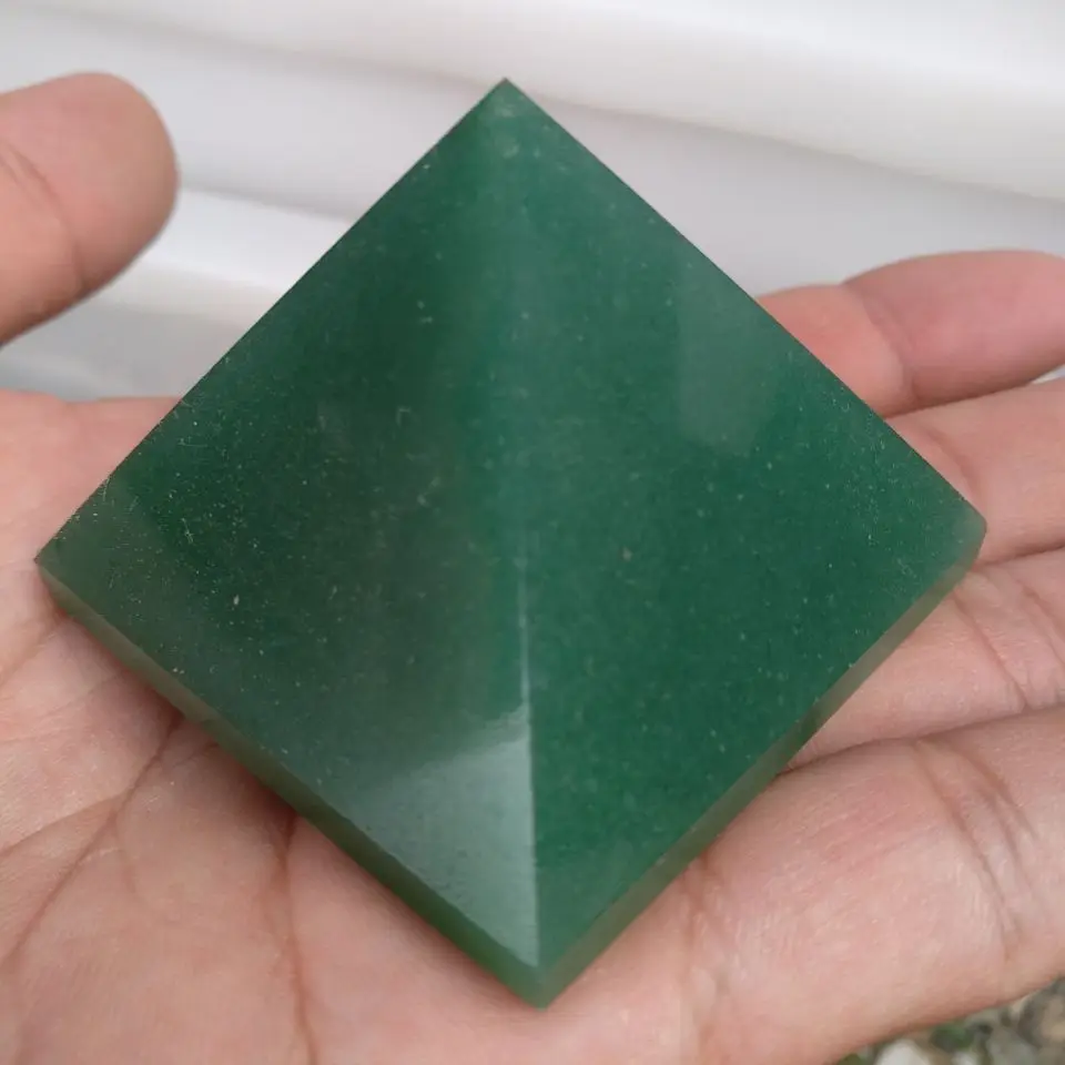 

PYRAMID - AVENTURINE 50mm Crystal w/Description - Healing Stone
