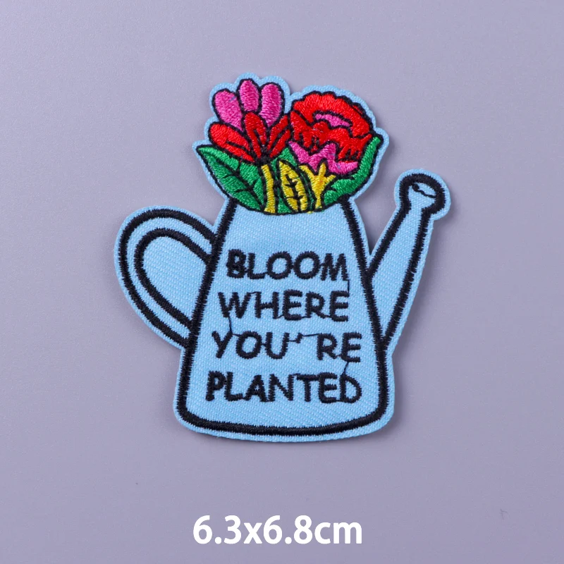 Симпатичные Мультяшные радужные нашивки с вышивкой динозавров термоклейкие в