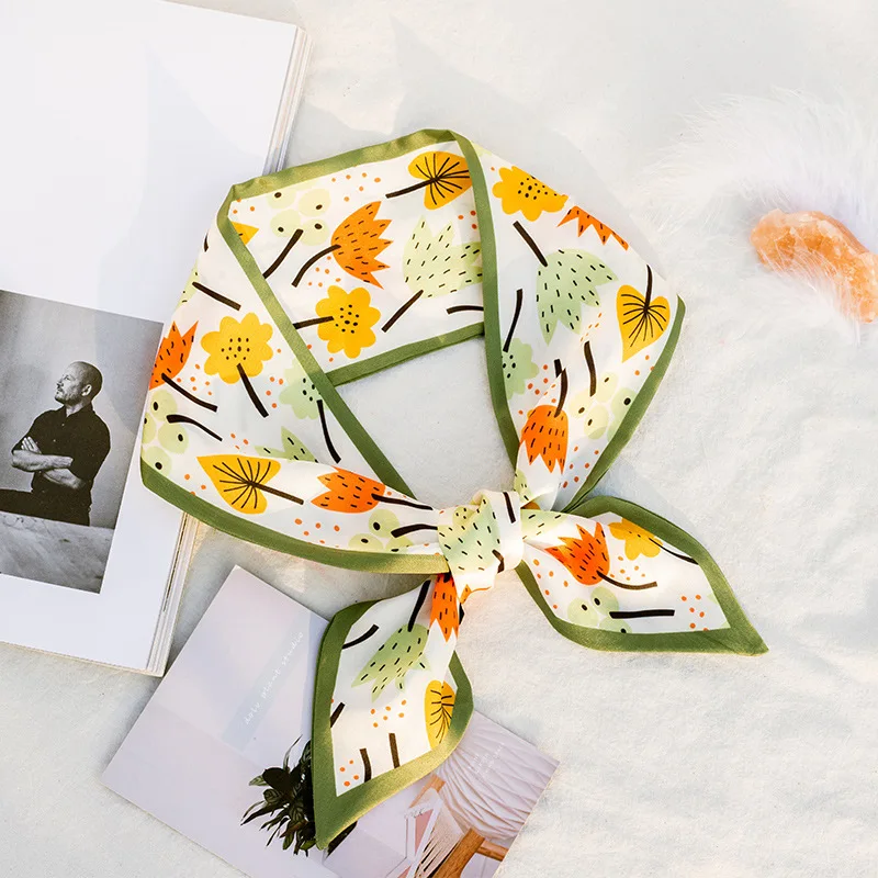 

Sharp-Angled Silk Scarf Korean Version Small Scarf Female Narrow Long Strip Cartoon Fresh Streamer Multifunctional Hair Band E82