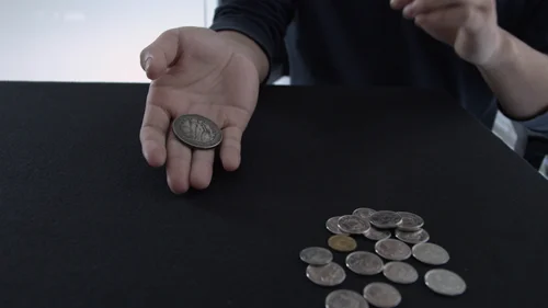 

NOMAD COIN By Sultan Orazaly and Avi Yap (Morgan) Gimmick Close up Magic Tricks Street Magic Illusions Fun Magician Magic Props