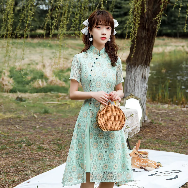 

Elegant Autumn Mandarin Collar Short Sleeve Embroidery Chiffon A-Line Split Cheongsam Traditional Chinese Style Female Qipao