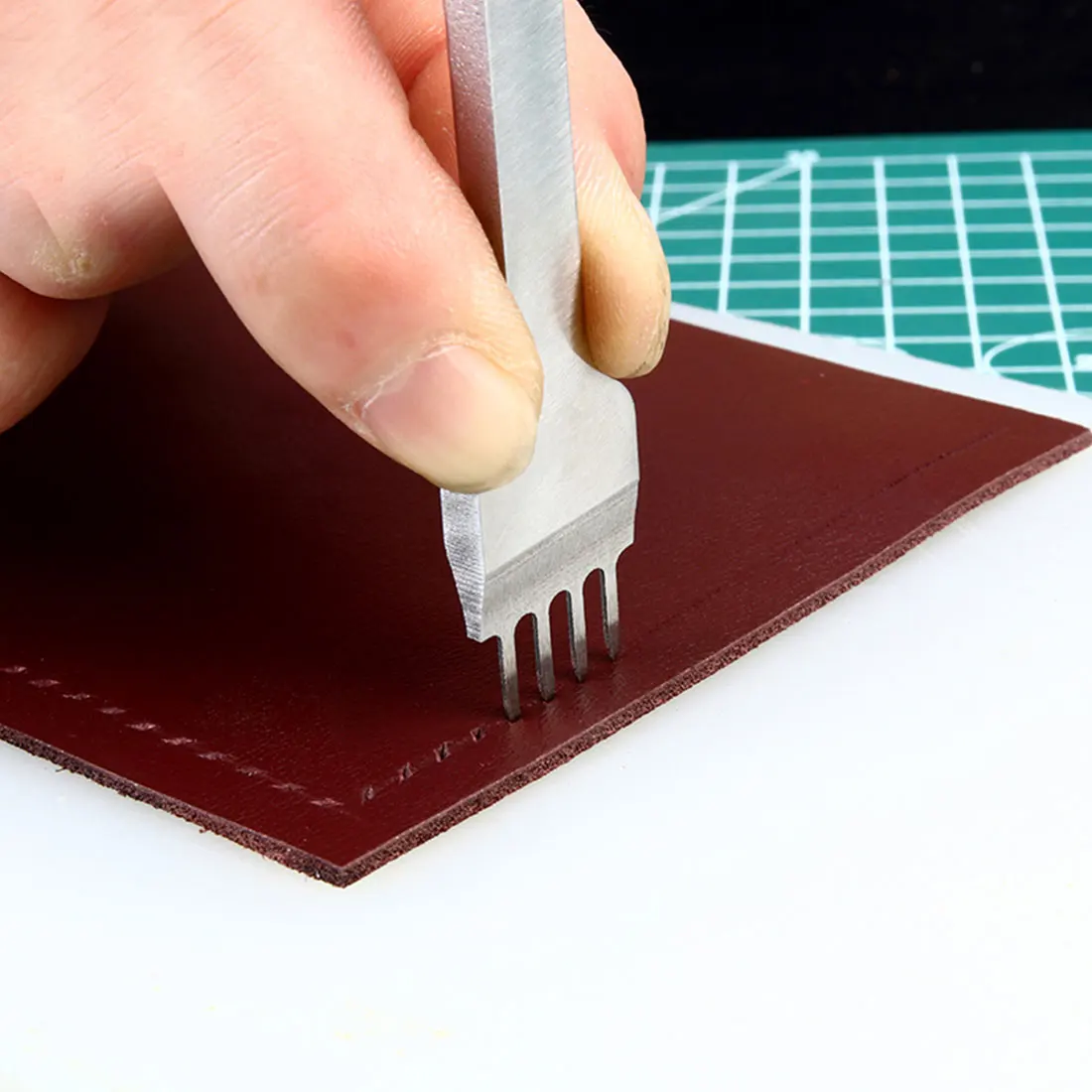 

4mm Spacing Punching Tool for Leather Punches Lacing Tool Sewing DIY Leather Craft Tools