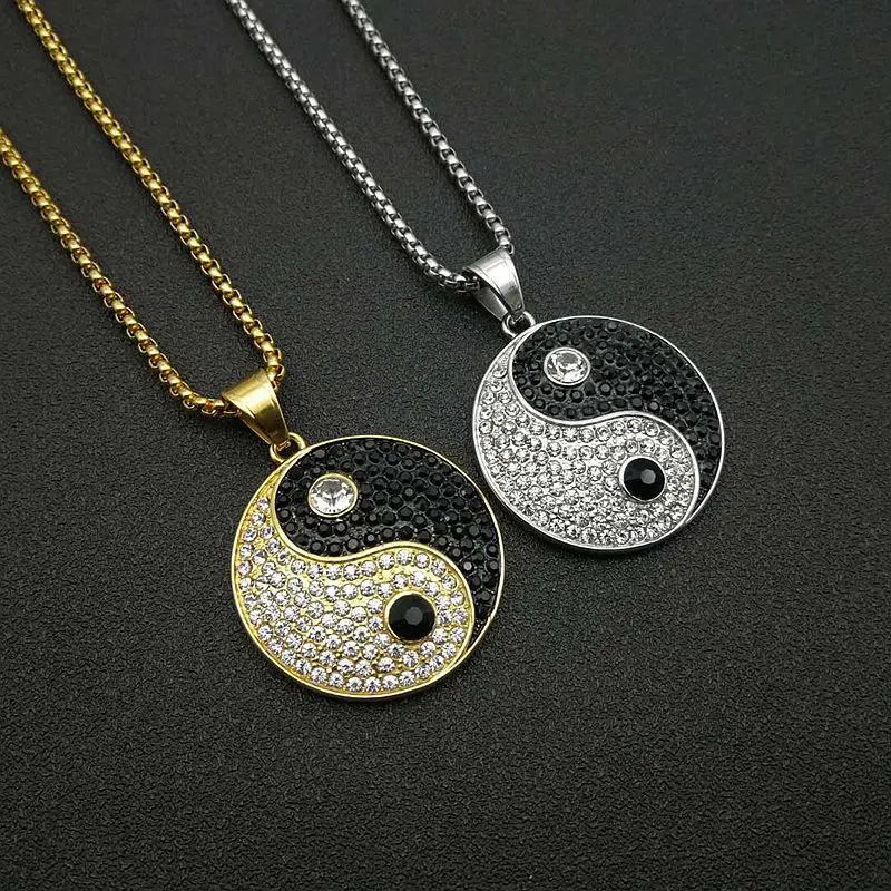 Купи Hip Hop Iced Out Gossip Yin Yang Aumlet Pendant & Chain Gold Silver Color Stainless Steel Round Necklace For Women Men Jewelry за 564 рублей в магазине AliExpress