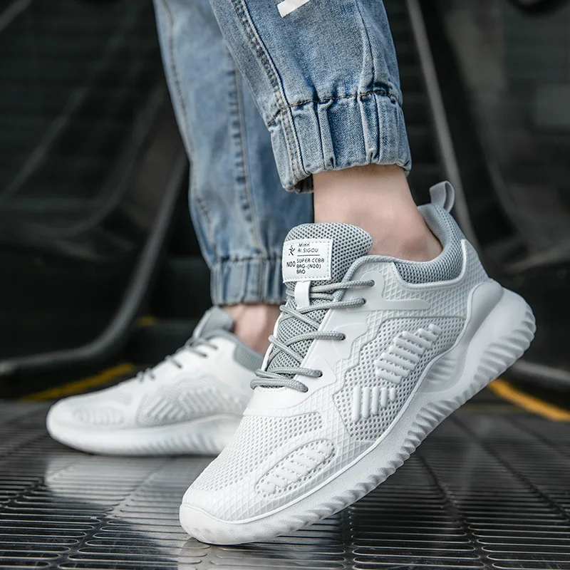 

Ultra Light Running Shoes for Men Breathable Mesh Mens Trainers Casual Sneaker Antiskid and Wear-resistant Tenis Masculino