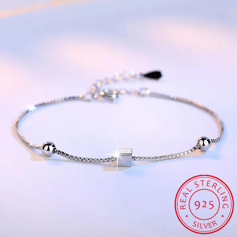 Женский браслет из серебра 925 пробы с квадратными кубиками и бусинами | Украшения