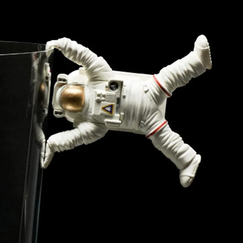 WU CHEN длинные капсульные игрушки украшение космонавта чашка статуя