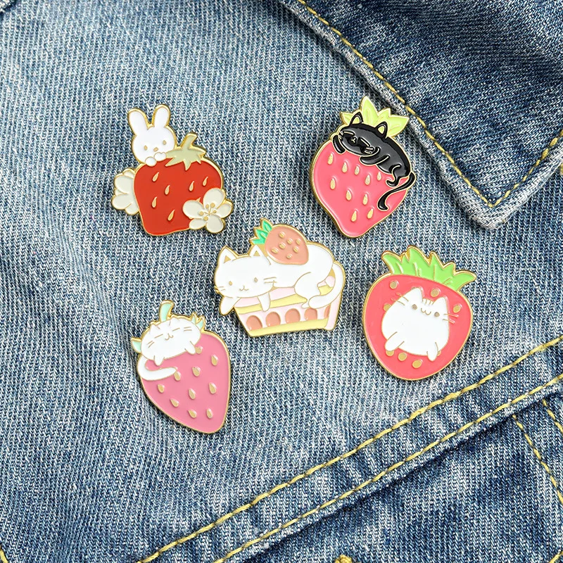 

Strawberry Cat Enamel Pin Sweet Cake Bunny Badges Rabbit Kitty Brooches Animal Badges Bag Accessories Children Kids Gifts